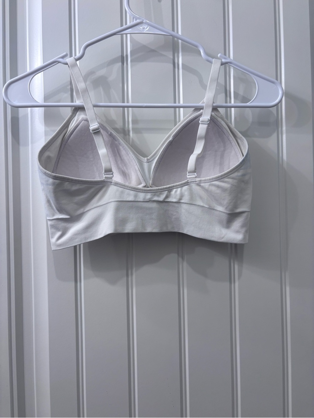 Underoutfit Seamless White Everyday Bralette - Picture 3 of 3